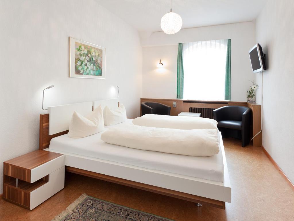Hotel Kuehler Krug Фрайбург Номер фото